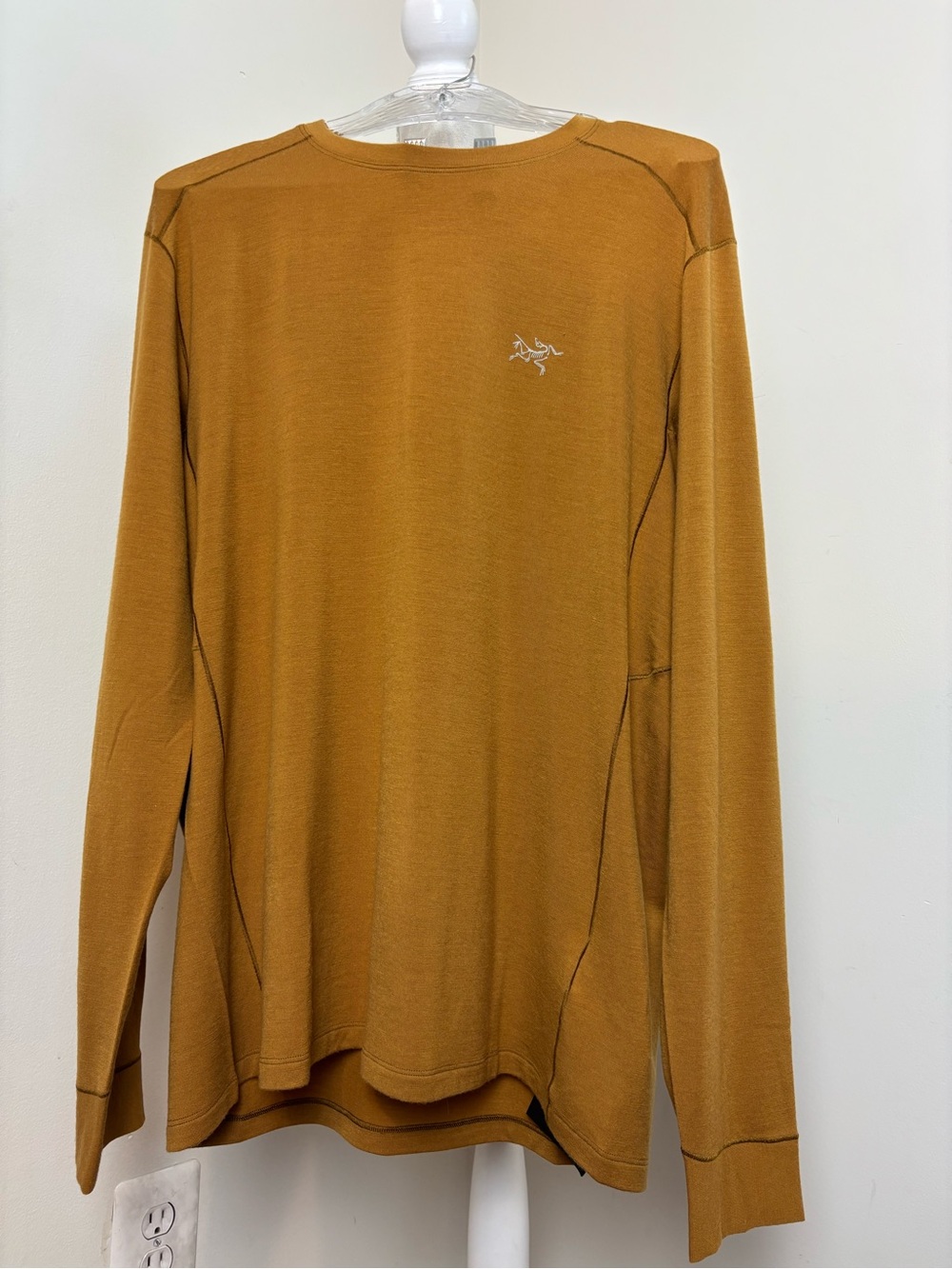 Arc'teryx Rho Merino Wool Crew Neck Long Sleeve in Yukon Size Large NWT - Picture 2 of 6